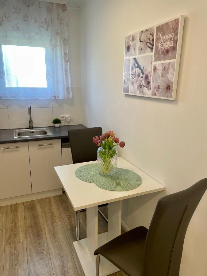 Prime Host Charme Apartment Karlsruhe Esterno foto