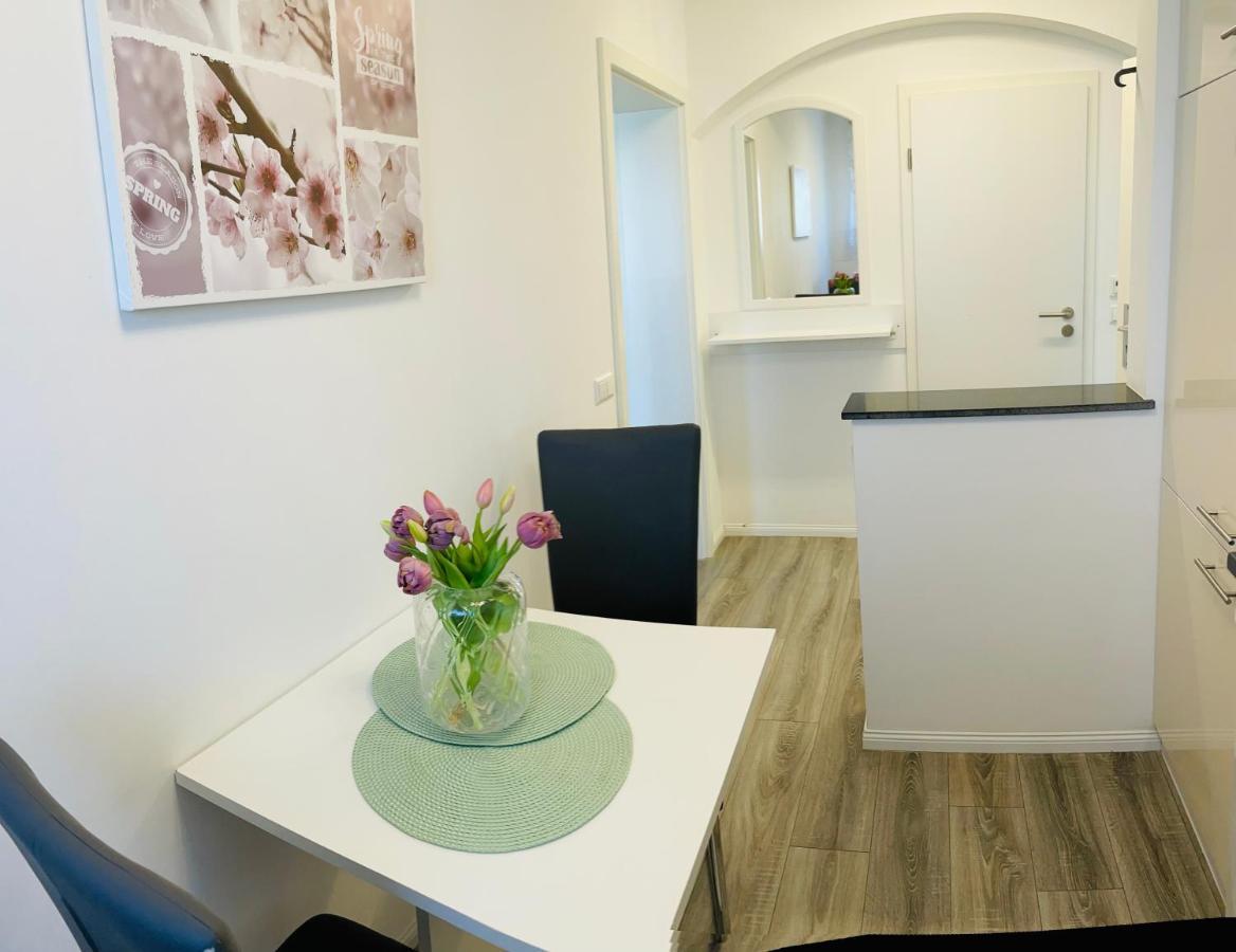 Prime Host Charme Apartment Karlsruhe Esterno foto